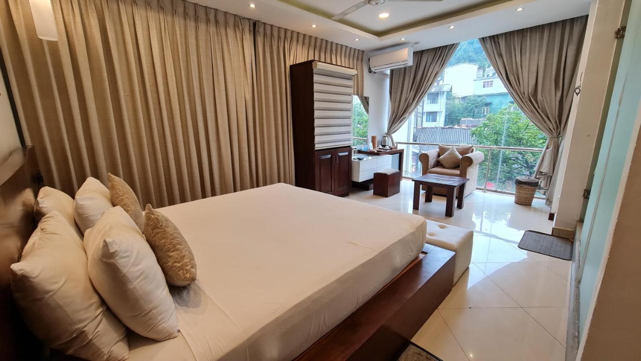 Quick Stop Inn Kandy Ngoại thất bức ảnh