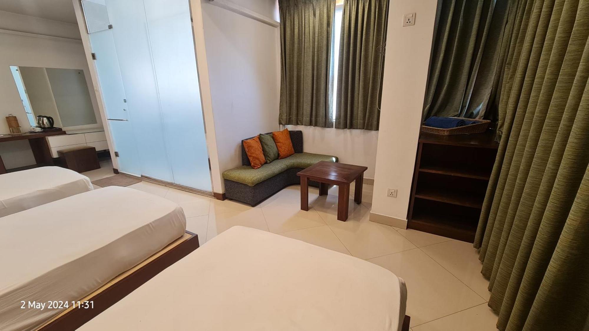 Quick Stop Inn Kandy Ngoại thất bức ảnh
